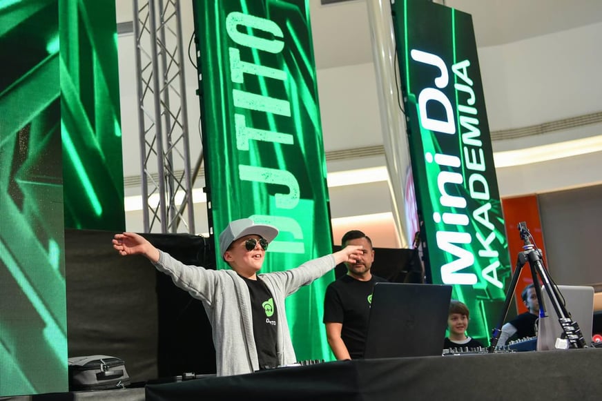 mini_dj_1